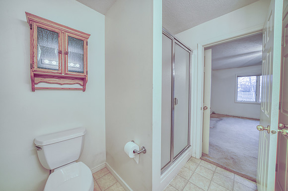 20251107_3928_SPRUCE_MEADOWS_DR_4