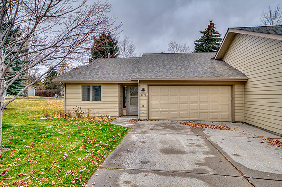 20251107_3928_SPRUCE_MEADOWS_DR_25