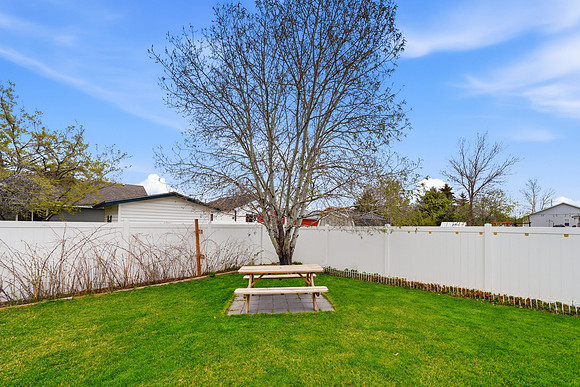 Hartmann_Photography_20260413_1109_Biehl_Dr_038