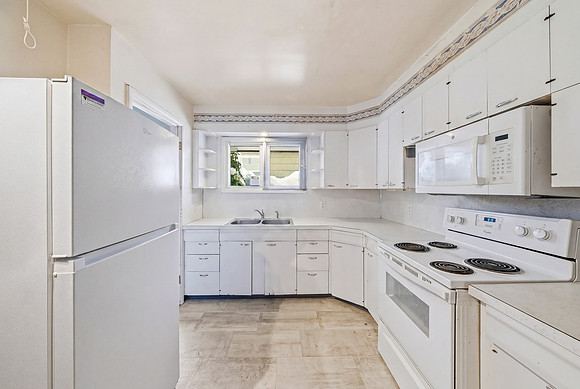 517_S_13th_Ave_20260416_Hartmann_Photography_012