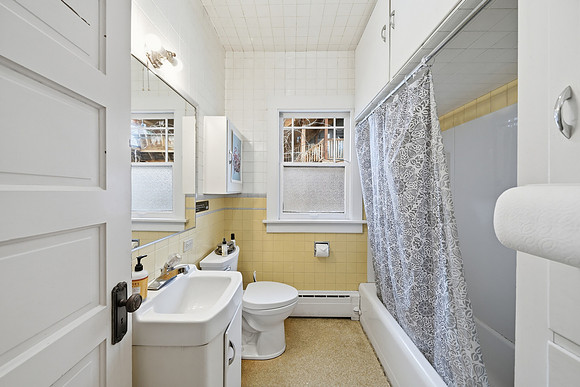 20260420_-_103_S_8th_AVe_020