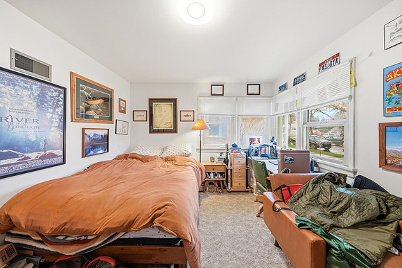 20260423_-_414_S_12th_St_003