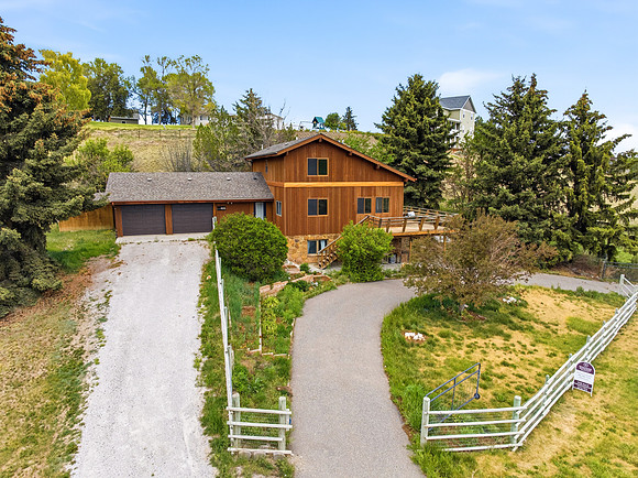 8685_Churchill_Rd_052
