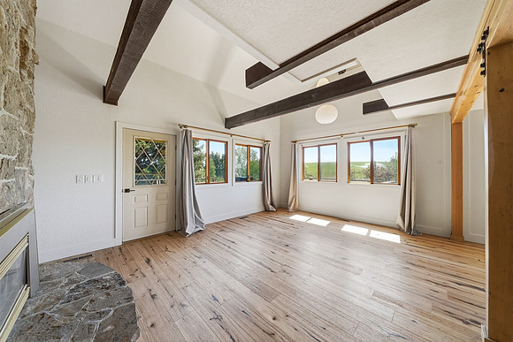 8685_Churchill_Rd_014