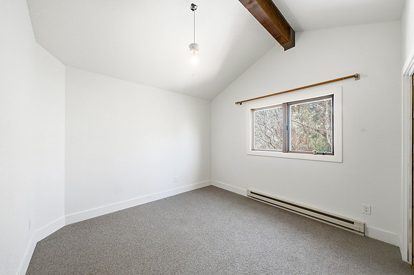 8685_Churchill_Rd_008