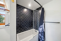 8685_Churchill_Rd_006