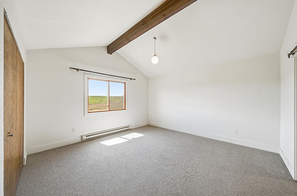 8685_Churchill_Rd_001