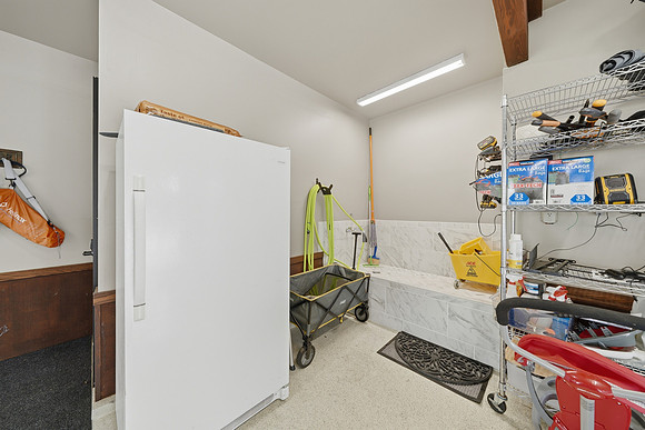 696_Belle_Creek_Rd_Belgrade_039