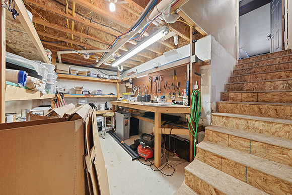 696_Belle_Creek_Rd_Belgrade_040