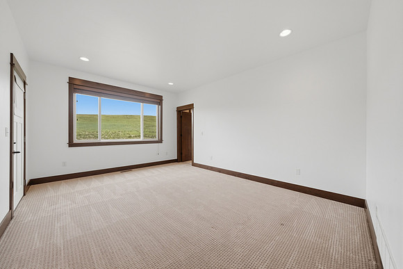 2_Paddlefish_Court_Three_Forks_005