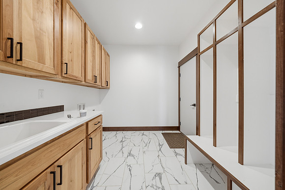 2_Paddlefish_Court_Three_Forks_004