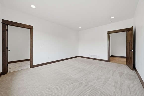 2_Paddlefish_Court_Three_Forks_006
