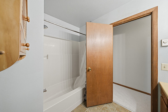 410_Coulee_Drive_Bozeman_010