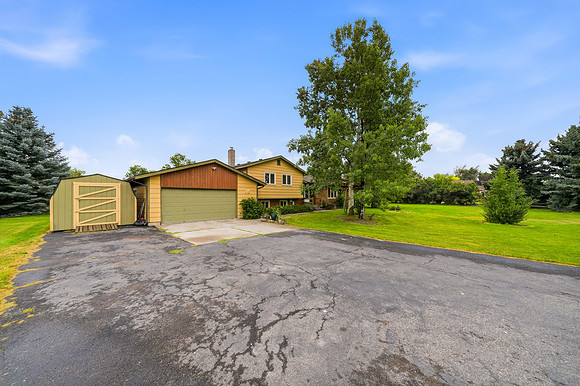 410_Coulee_Drive_Bozeman_038