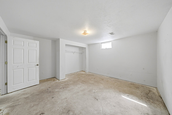 6150_Pleasant_Street_Manhattan_021