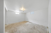 6150_Pleasant_Street_Manhattan_020