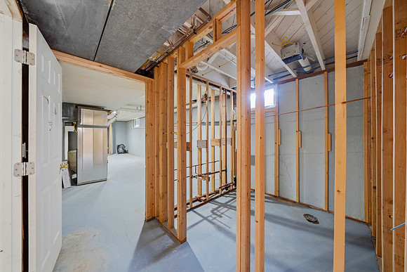 6150_Pleasant_Street_Manhattan_024