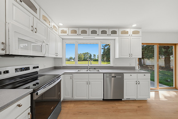 6150_Pleasant_Street_Manhattan_033