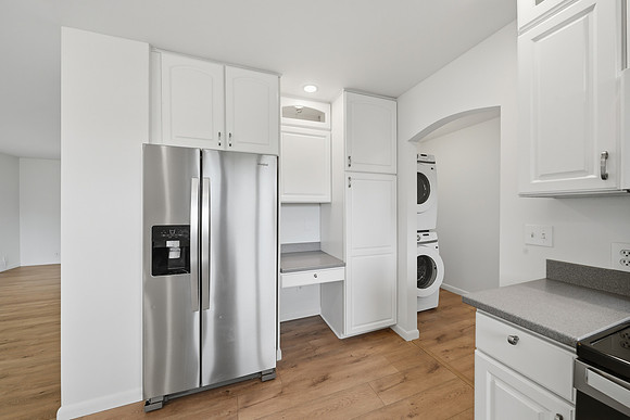 6150_Pleasant_Street_Manhattan_034