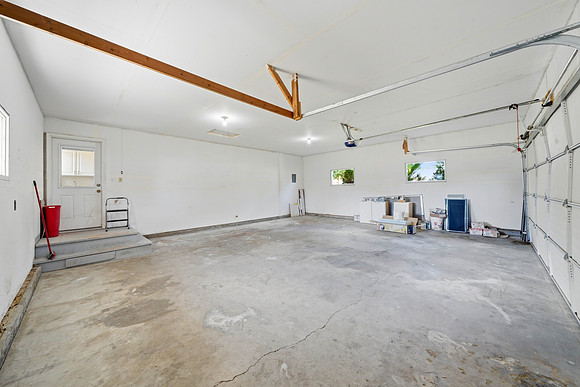 6150_Pleasant_Street_Manhattan_037