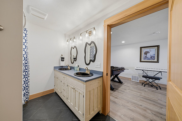 18_Fox_Trail_Way_Anaconda_00013
