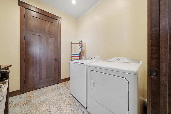 3697_Bridger_Canyon_Road_Bozeman_009