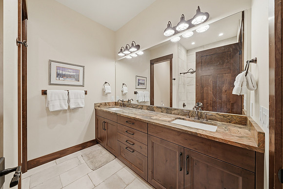 3697_Bridger_Canyon_Road_Bozeman_027