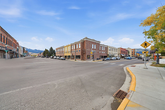 105_West_Park_Street_Livingston_039