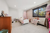 2211_Heeb_Road_Manhattan_017