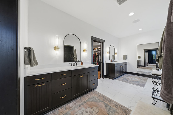 2211_Heeb_Road_Manhattan_026