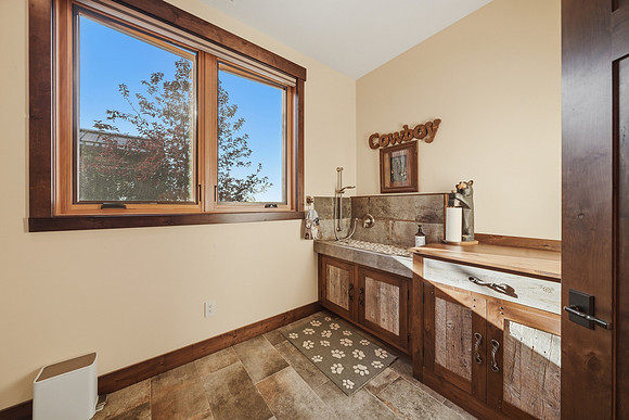 3697_Bridger_Canyon_Road_Bozeman_016