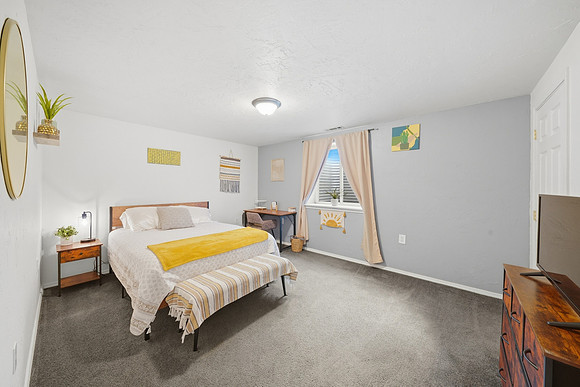 908_Paisley_Drive_Belgrade_024