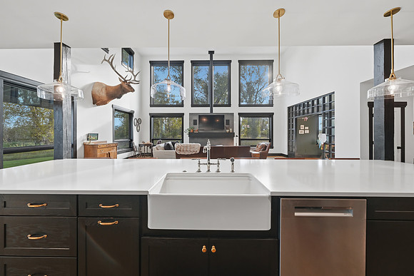 2211_Heeb_Road_Manhattan_039