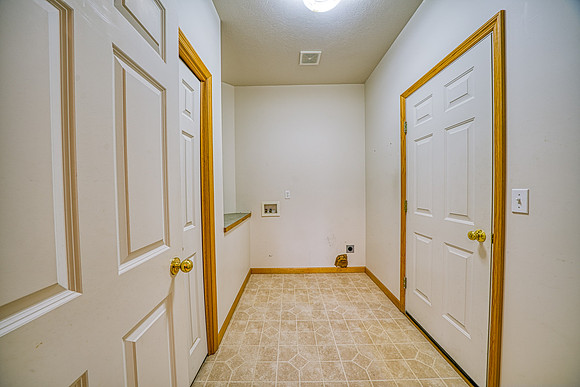 _2JH0281